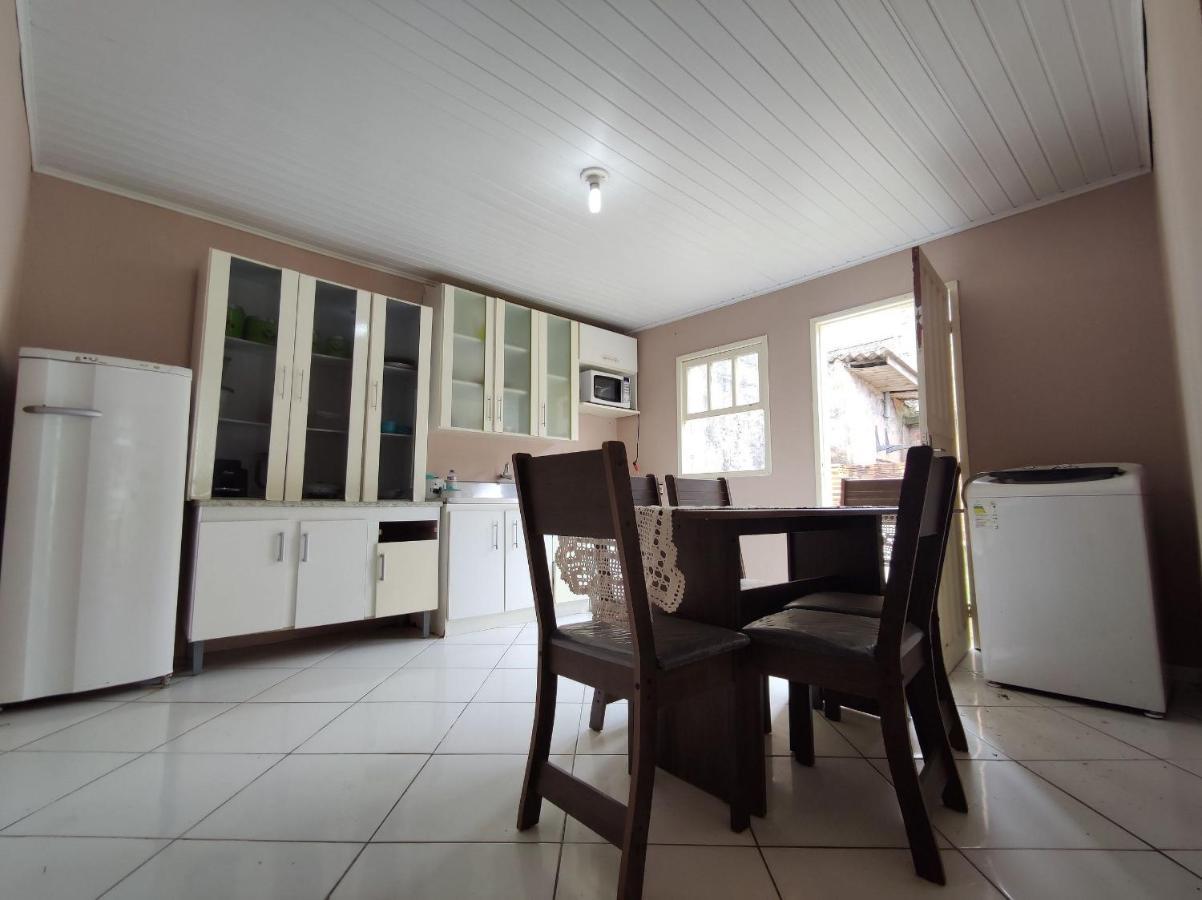 Casa De Fundos Na Praia Da Cal C Ar Торрис Экстерьер фото